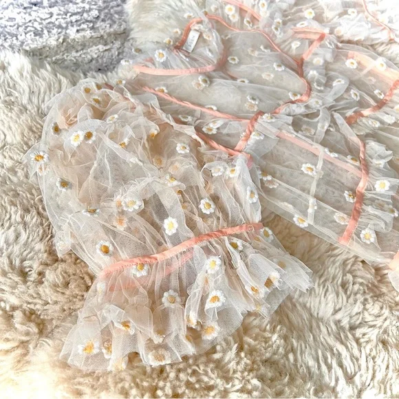 ✨Last Chance💋🌸🌼DÔEN ‘Orelia’ Daisy Embroidered Tiered Tulle Dress S✨ - Picture 3 of 15